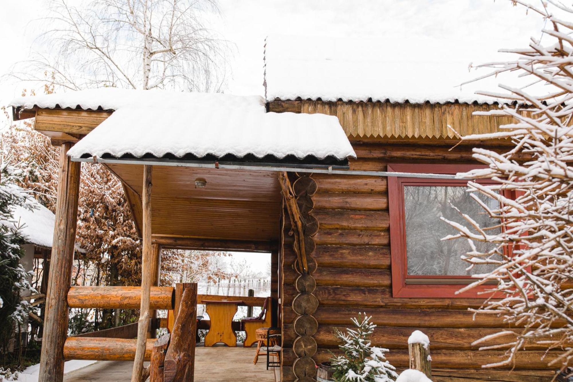 Kolyba Opryshkiv Hotell Nizhneye Selishche Rom bilde